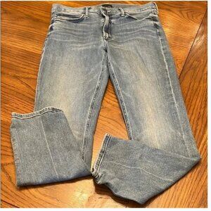 Mother Mid Rise Dazzler Ankle Jeans, size 30